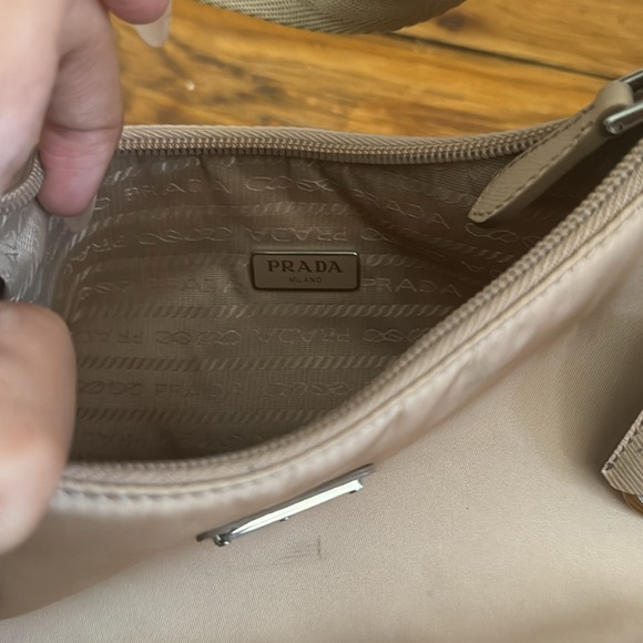 Prada Re-Nylon Re-Edition 2000 Mini-Bag in beige khaki - Picture 5 of 5